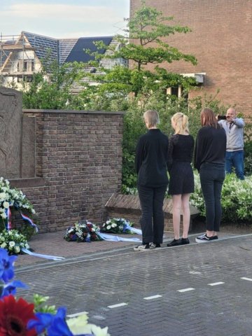 4 mei Dodenherdenking Helinium 3